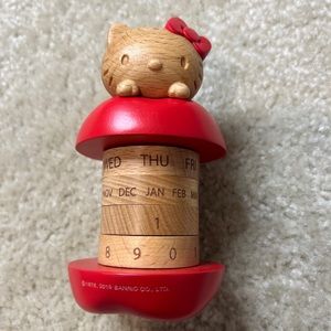 Sanrio Hello Kitty Wooden Adjustable Calendar